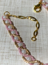 Load image into Gallery viewer, Pretty in pink bracelet
